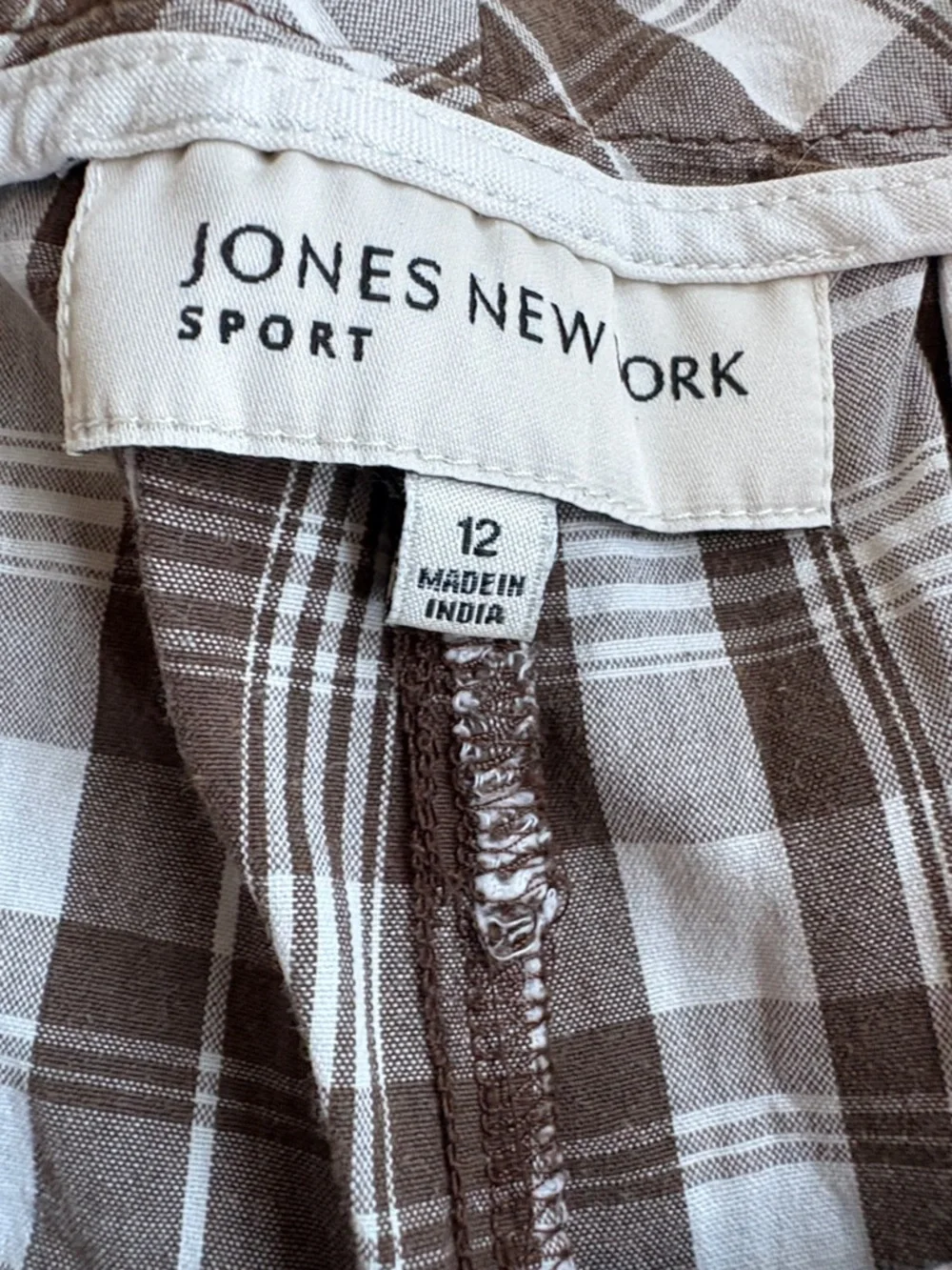 Jones of New York sport Bermudas white and brown plaid size 12 - Picture 2 of 4